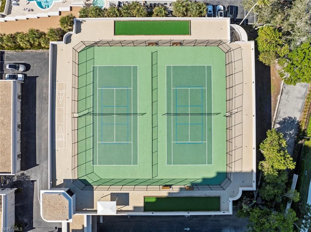 6825 Grenadier Blvd 202, Naples, FL 34108-34