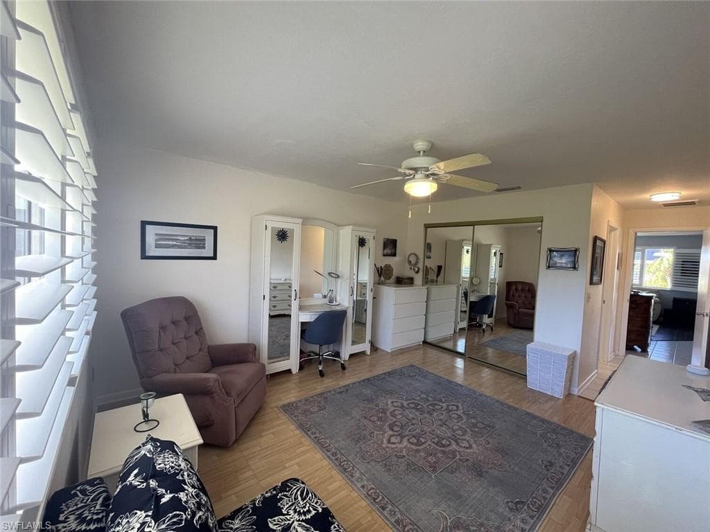 1012 51st Ter, Cape Coral, FL 33914-12