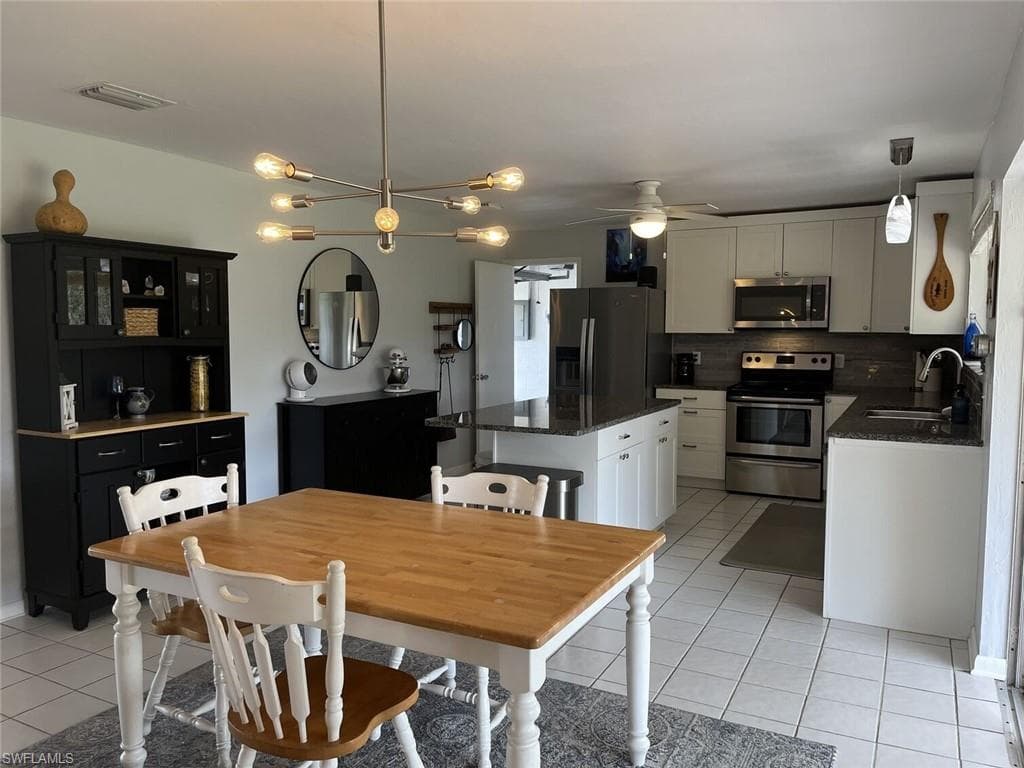 1012 51st Ter, Cape Coral, FL 33914-6