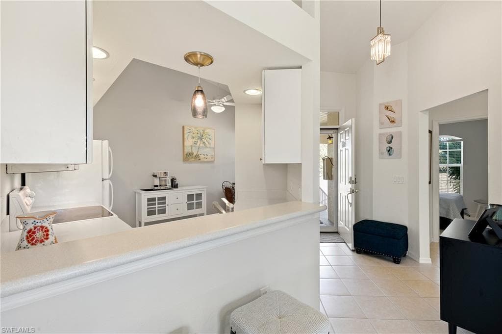 314 Newport Dr 1605, Naples, FL 34114-10