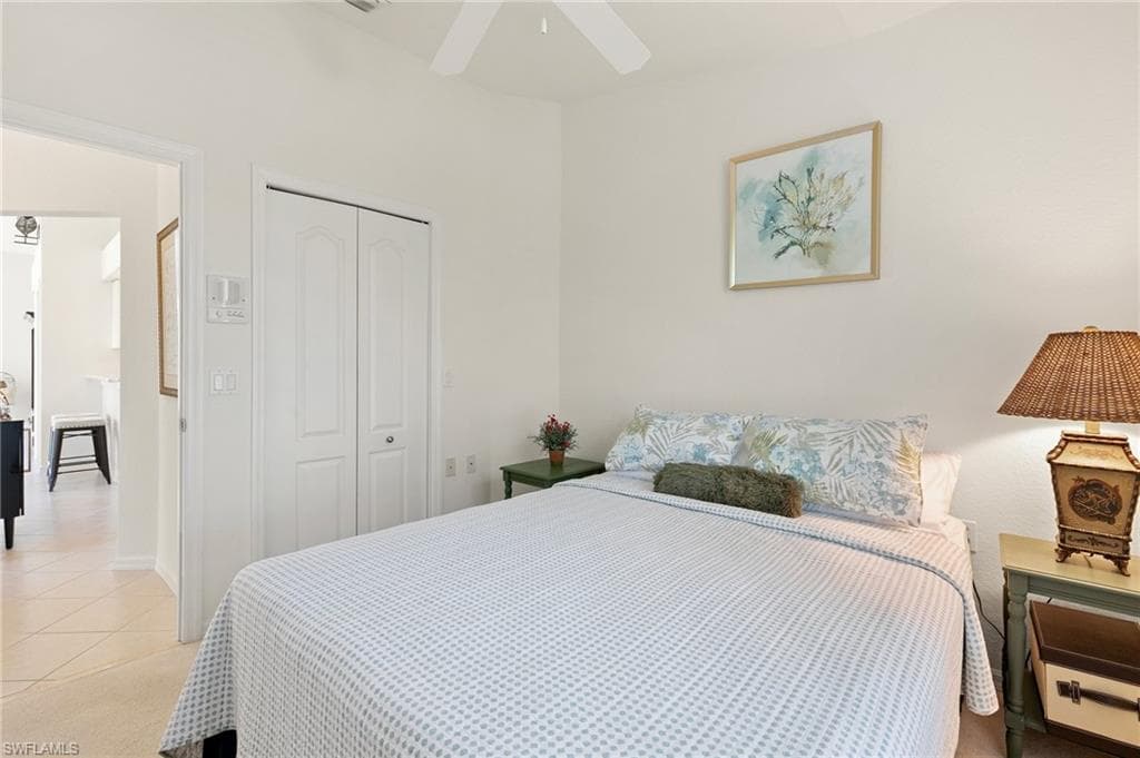 314 Newport Dr 1605, Naples, FL 34114-20