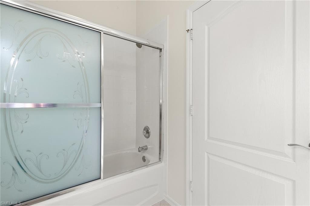 314 Newport Dr 1605, Naples, FL 34114-23