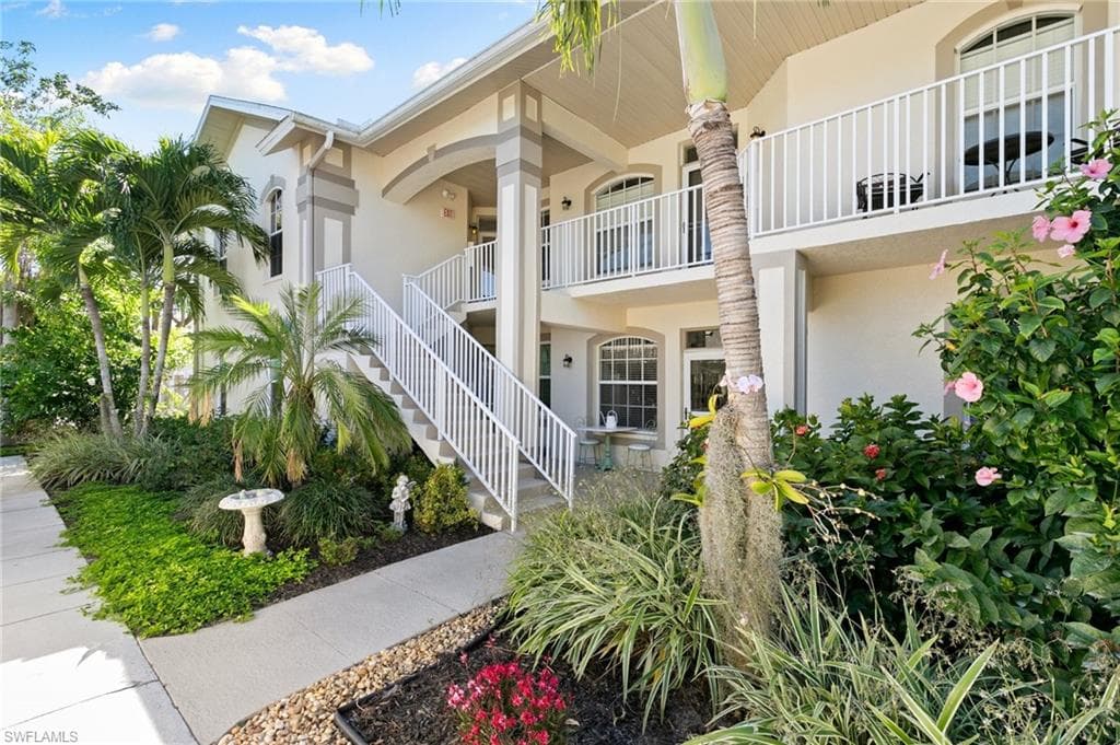 314 Newport Dr 1605, Naples, FL 34114-3
