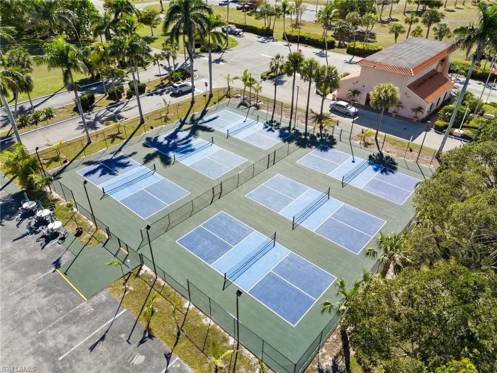 314 Newport Dr 1605, Naples, FL 34114-40