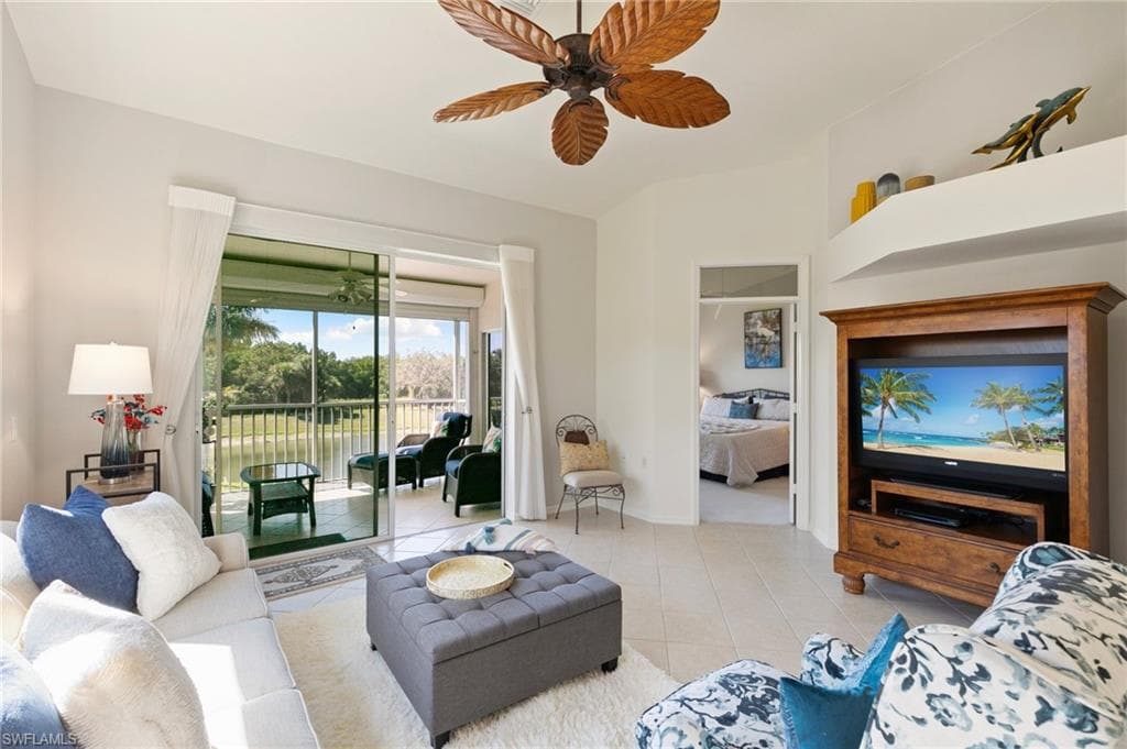 314 Newport Dr 1605, Naples, FL 34114-7