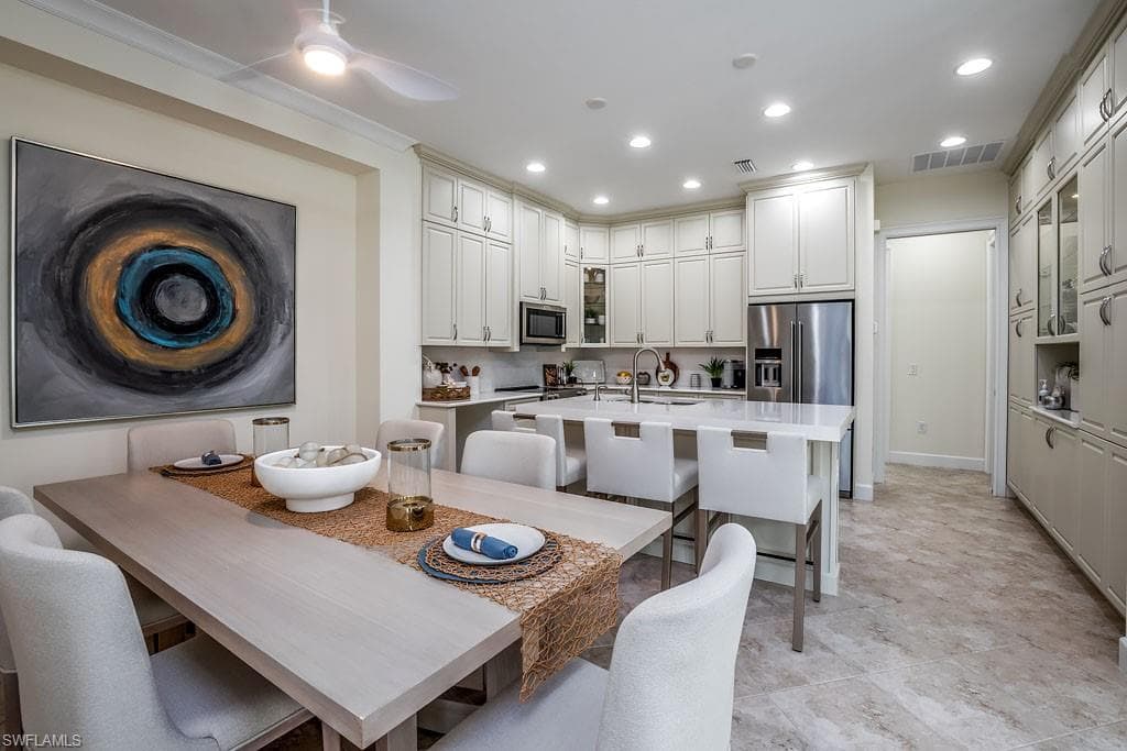 6867 Saona Ct, Naples, FL 34113-9