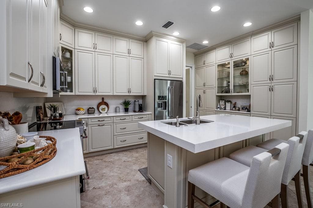 6867 Saona Ct, Naples, FL 34113-2
