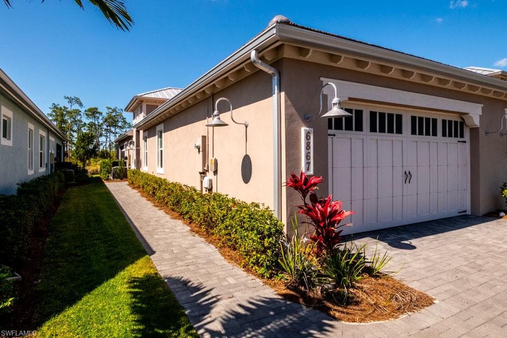 6867 Saona Ct, Naples, FL 34113-30