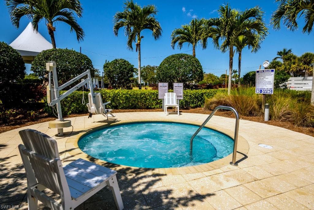 6867 Saona Ct, Naples, FL 34113-33