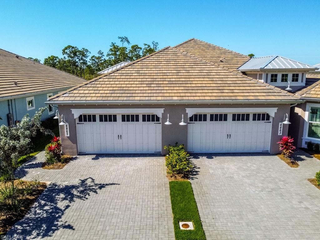 6867 Saona Ct, Naples, FL 34113-3