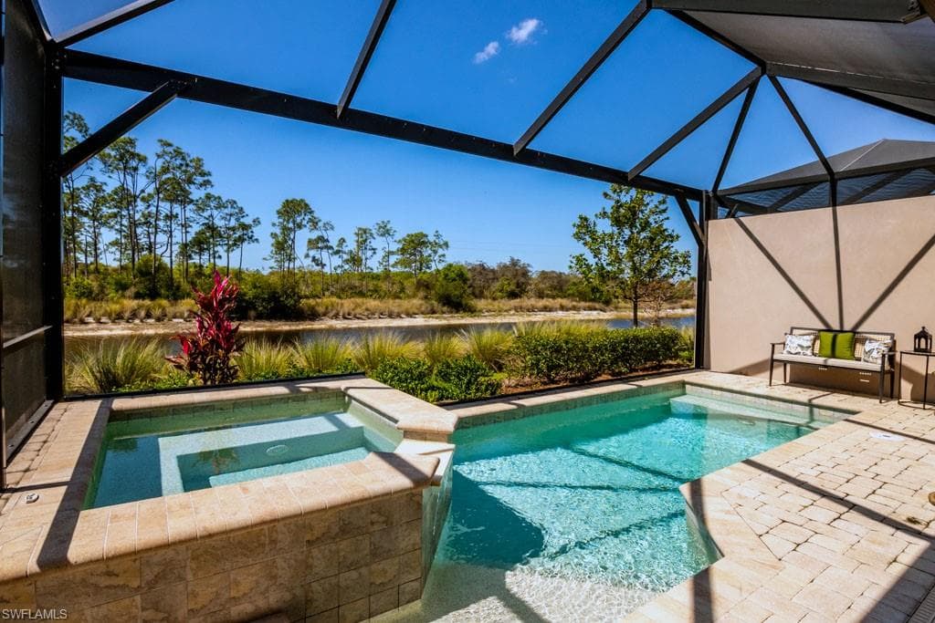 6867 Saona Ct, Naples, FL 34113-6