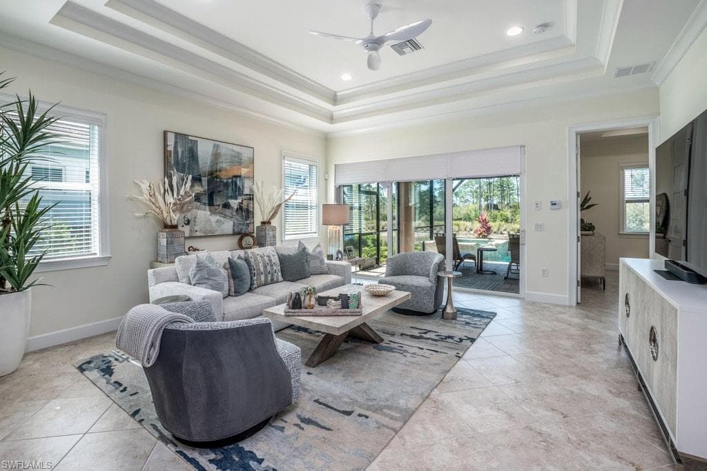 6867 Saona Ct, Naples, FL 34113-8