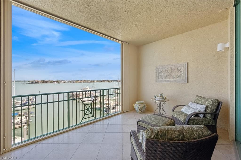 1079 Bald Eagle Dr N402, Marco Island, FL 34145-28