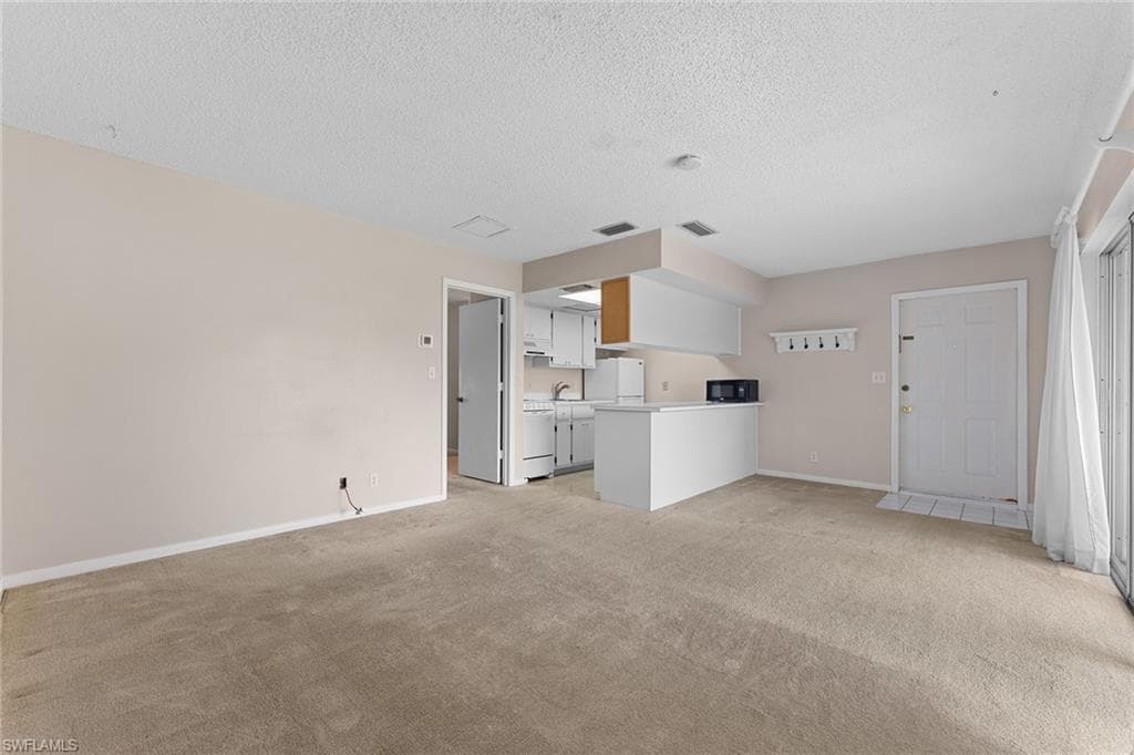 20 Bob O Link Ct 20b, Naples, FL 34105-4