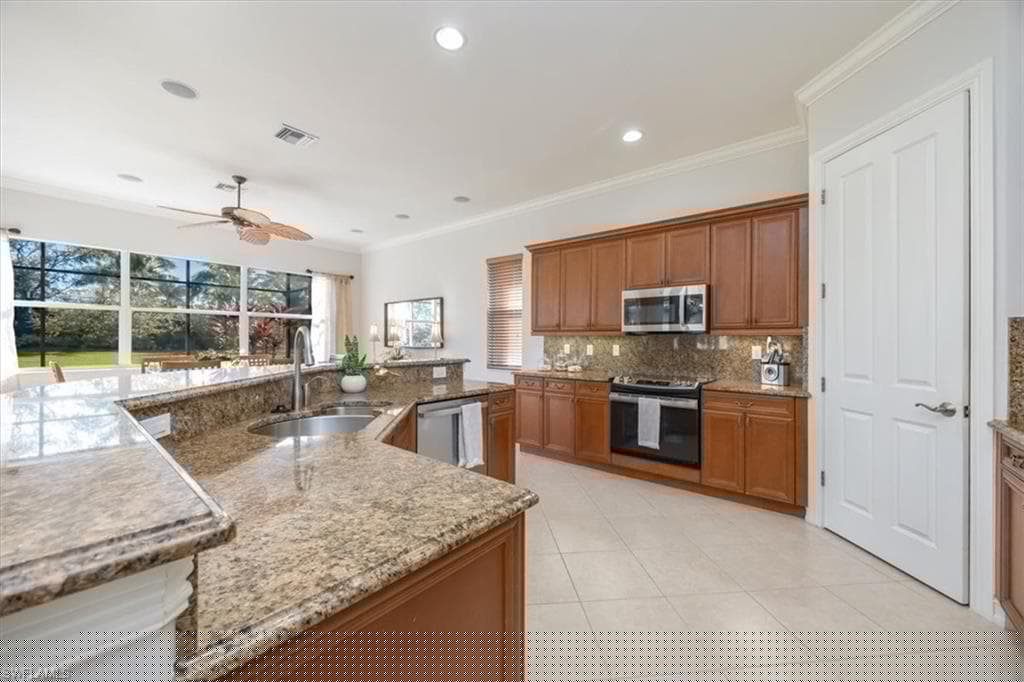 7692 Cottesmore Dr, Naples, FL 34113-22