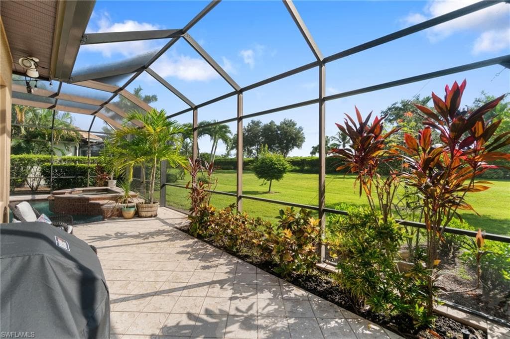 7692 Cottesmore Dr, Naples, FL 34113-37