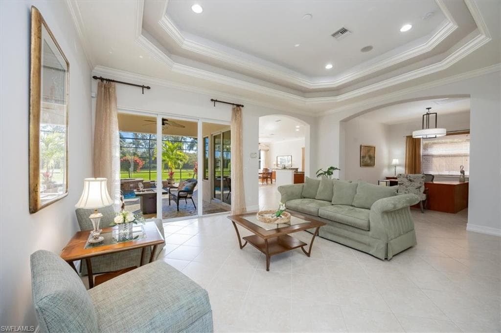 7692 Cottesmore Dr, Naples, FL 34113-7