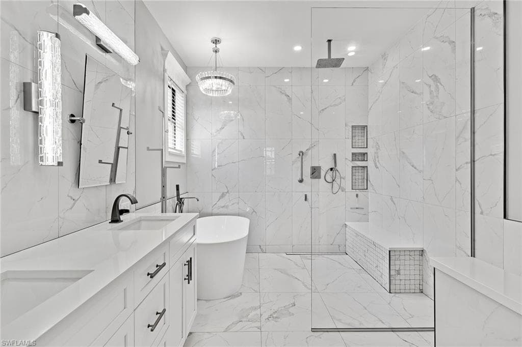 1526 Santiago Cir, Naples, FL 34113-13