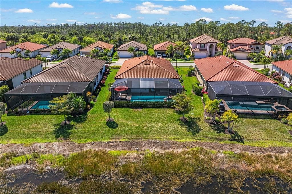 1526 Santiago Cir, Naples, FL 34113-27