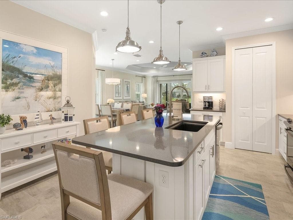 2182 Marquesa Cir S, Naples, FL 34112-14