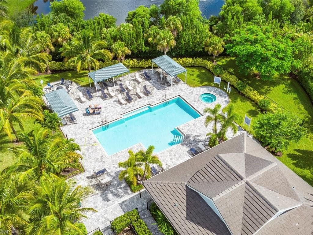 2182 Marquesa Cir S, Naples, FL 34112-28