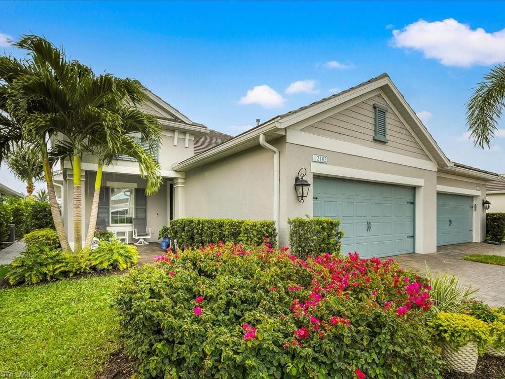 2182 Marquesa Cir S, Naples, FL 34112-3