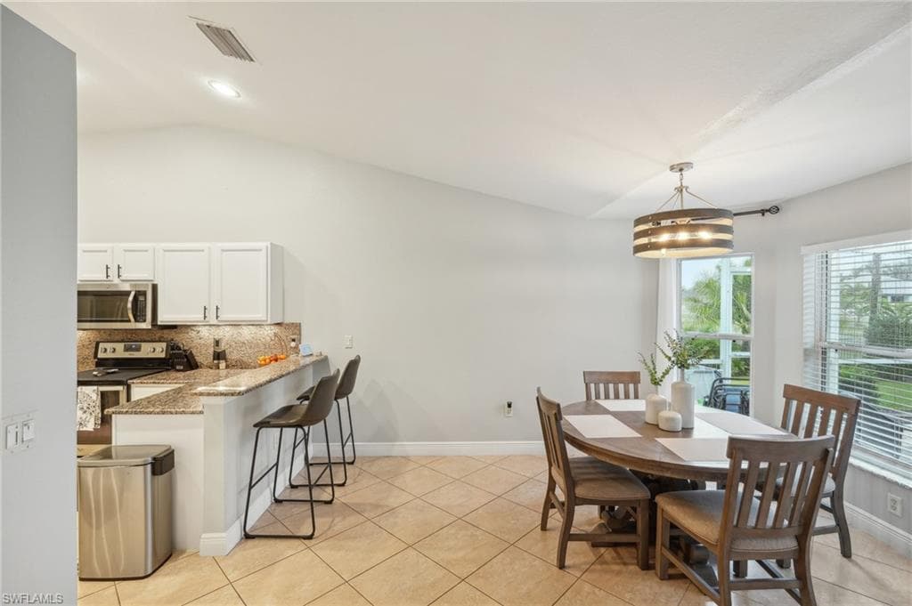 3717 Agualinda Blvd, Cape Coral, FL 33914-13