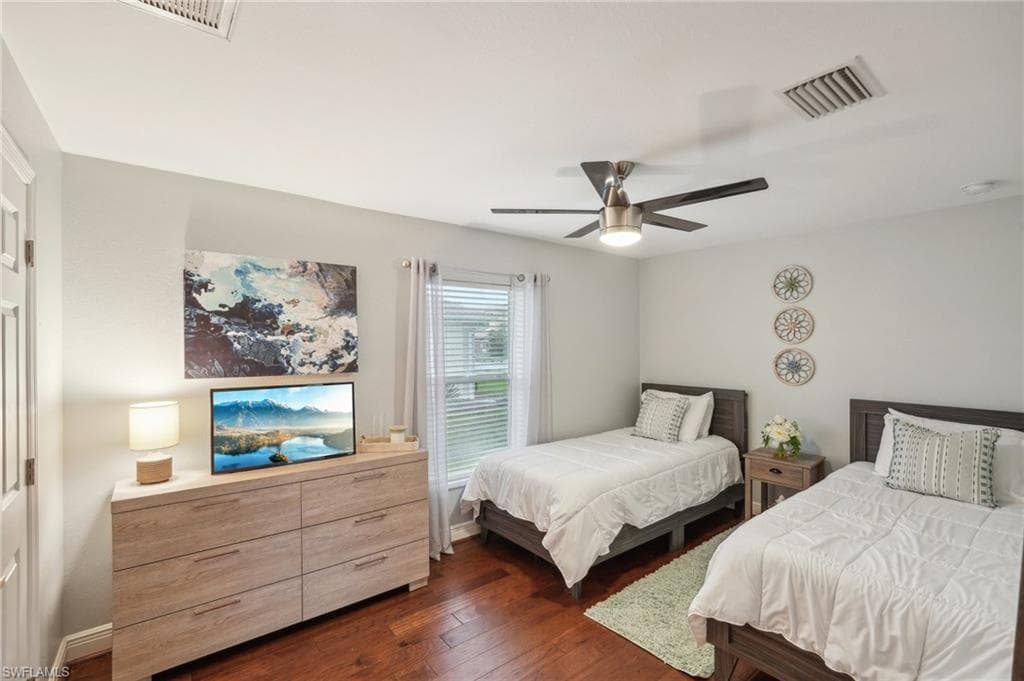 3717 Agualinda Blvd, Cape Coral, FL 33914-24