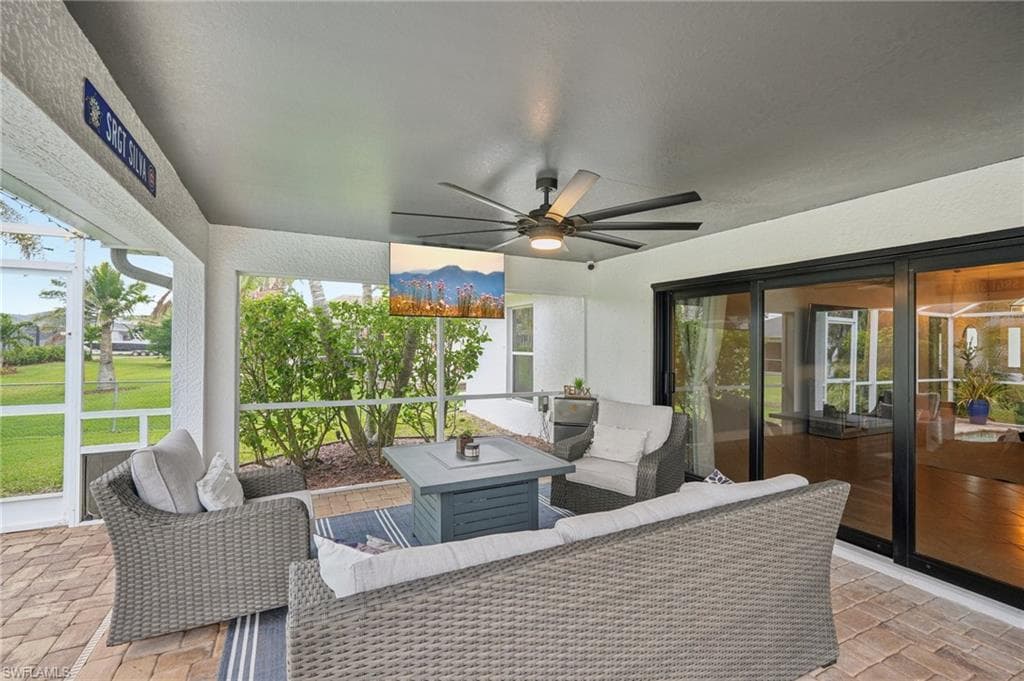 3717 Agualinda Blvd, Cape Coral, FL 33914-32