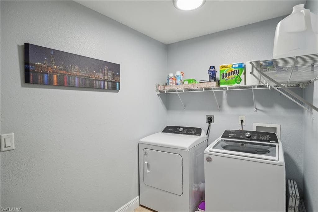 3717 Agualinda Blvd, Cape Coral, FL 33914-36