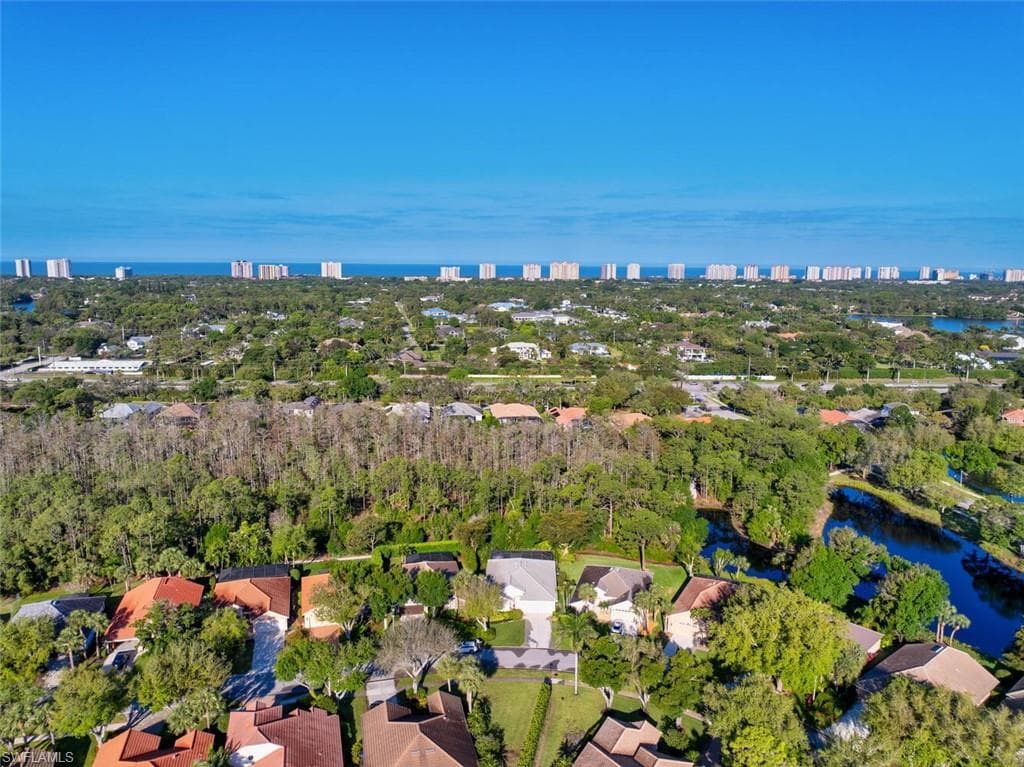 6671 Mangrove Way, Naples, FL 34109-1