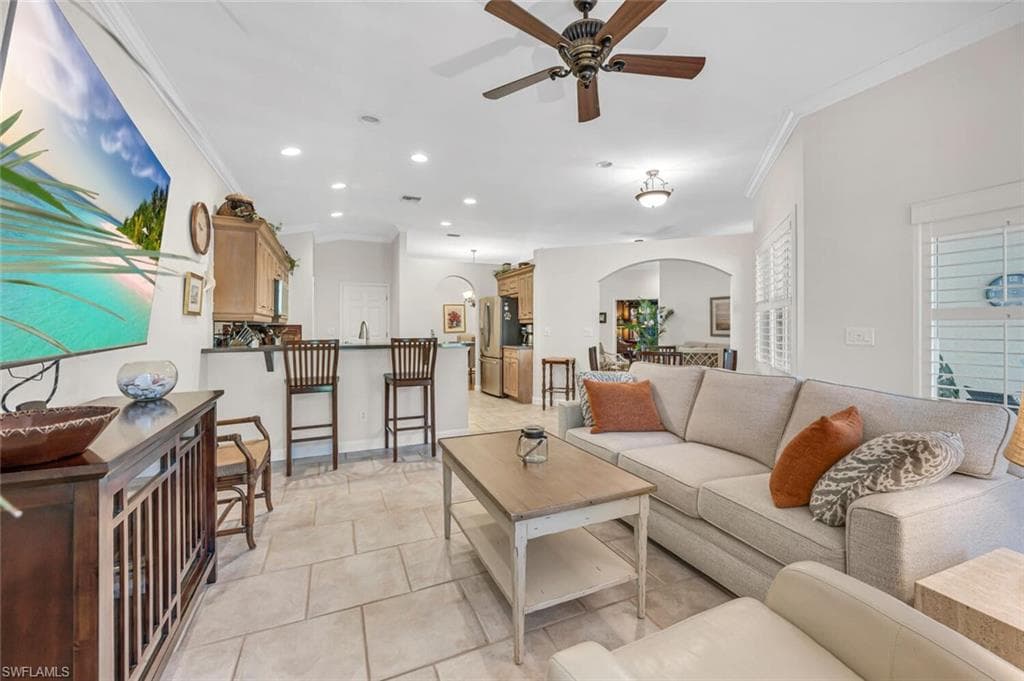 6671 Mangrove Way, Naples, FL 34109-7