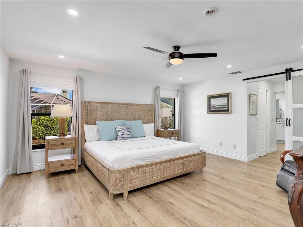 356 Nassau Ct, Marco Island, FL 34145-18
