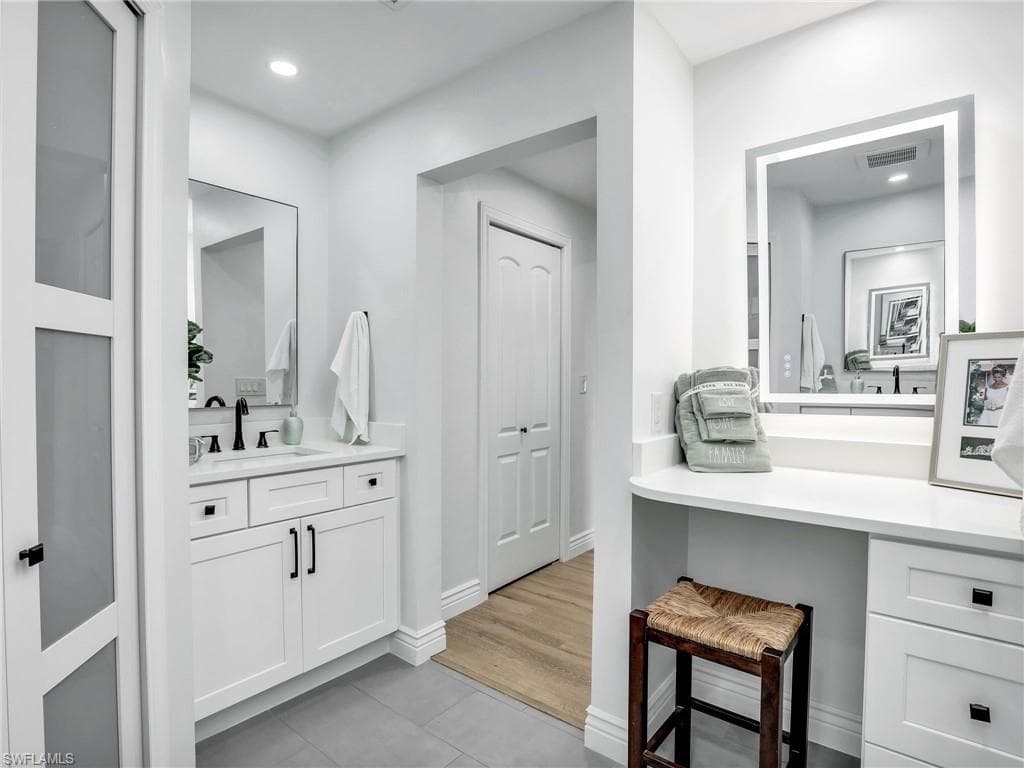 356 Nassau Ct, Marco Island, FL 34145-20
