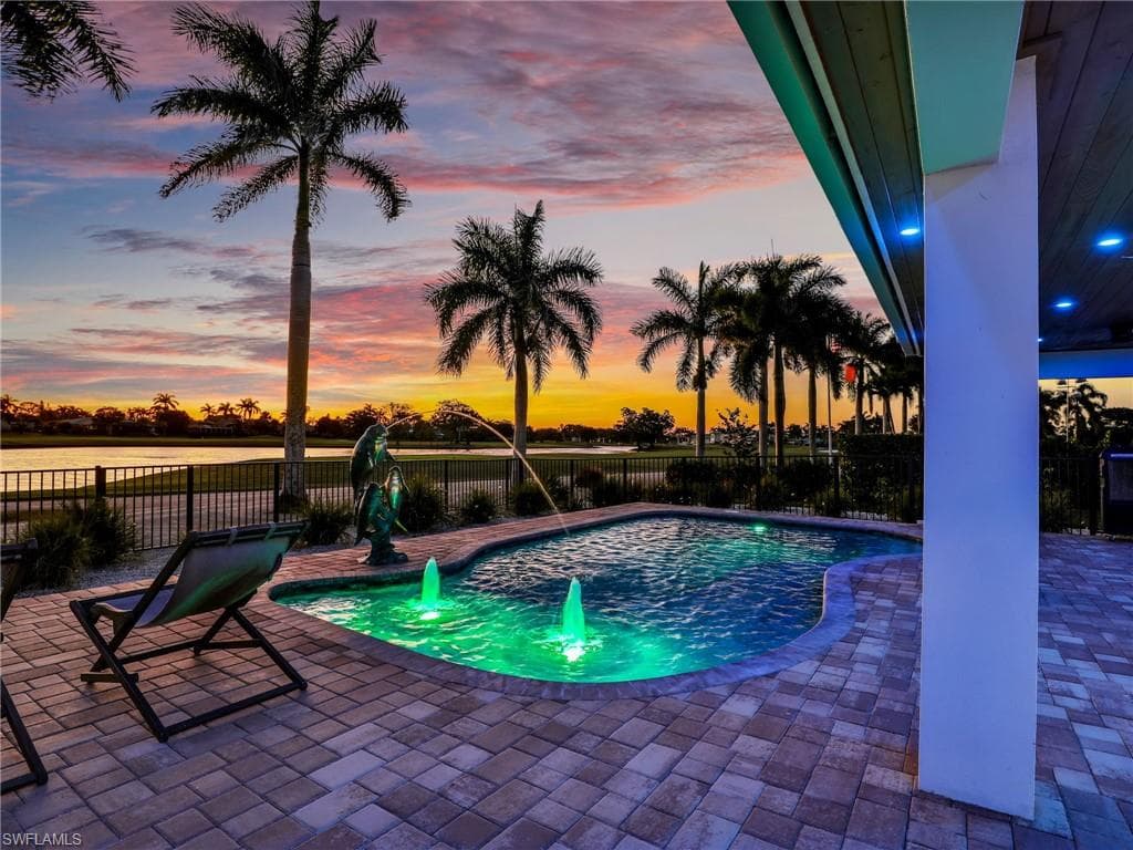 356 Nassau Ct, Marco Island, FL 34145-2