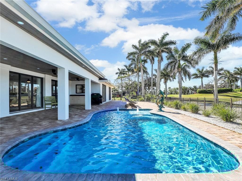 356 Nassau Ct, Marco Island, FL 34145-29