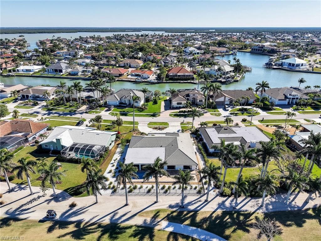 356 Nassau Ct, Marco Island, FL 34145-34