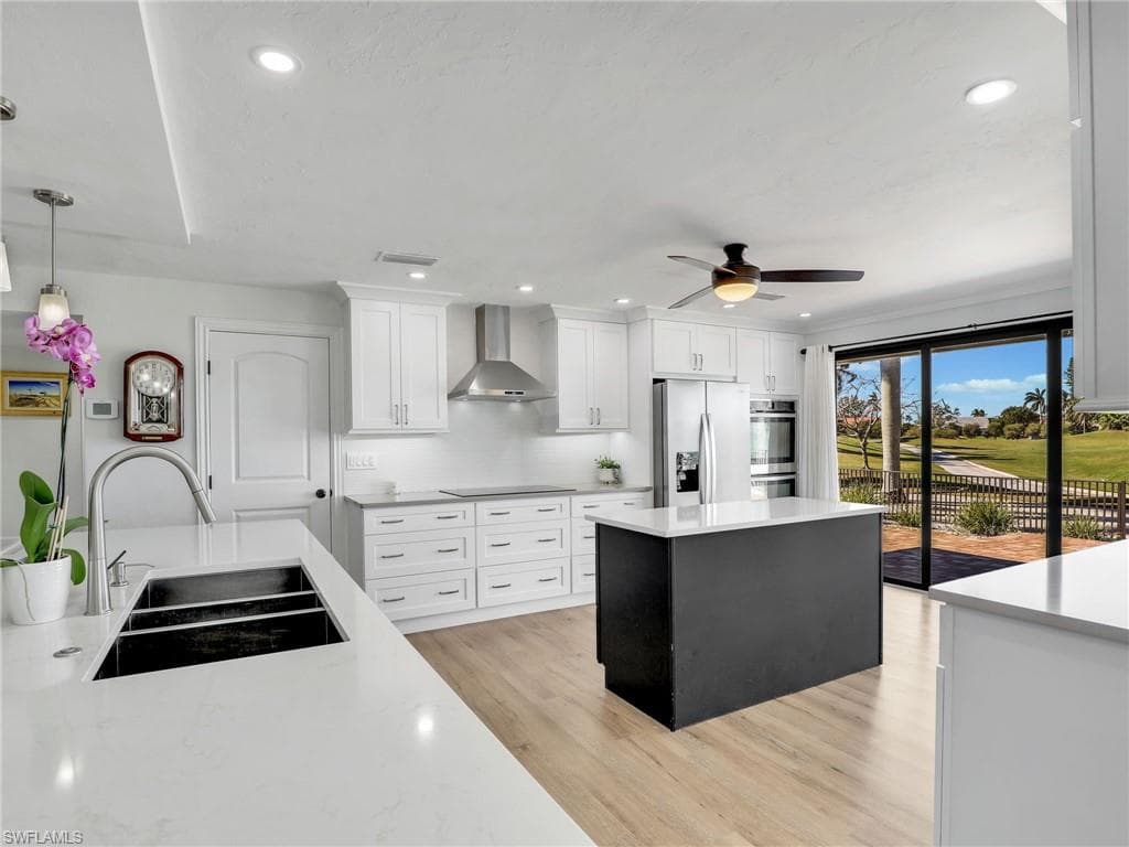 356 Nassau Ct, Marco Island, FL 34145-4
