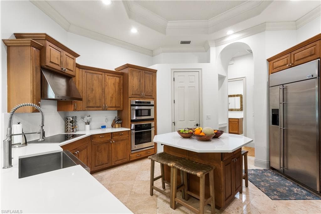 4747 7th Ave SW, Naples, FL 34119-9