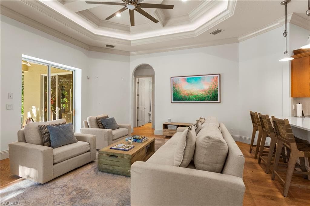 4747 7th Ave SW, Naples, FL 34119-15