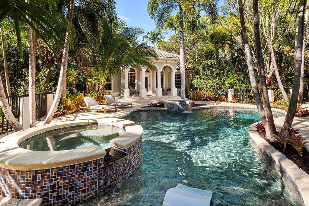 4747 7th Ave SW, Naples, FL 34119-23