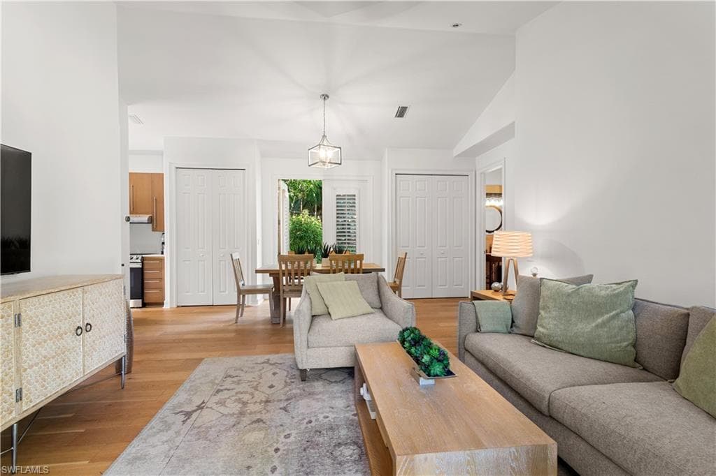 4747 7th Ave SW, Naples, FL 34119-32