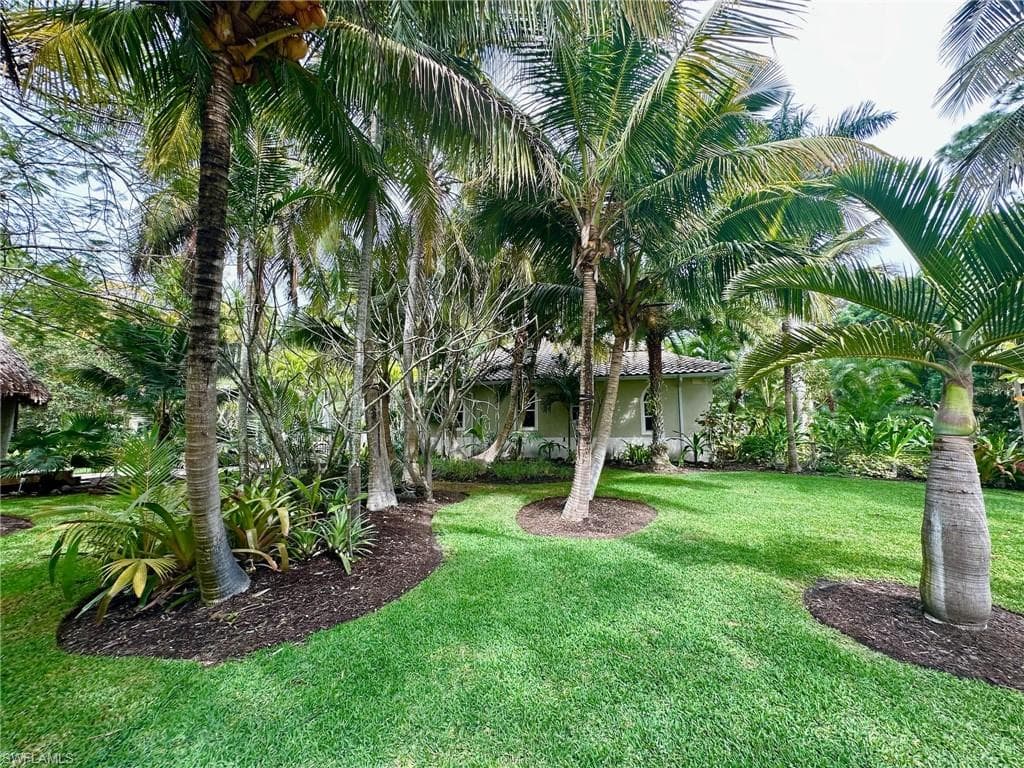 4747 7th Ave SW, Naples, FL 34119-37
