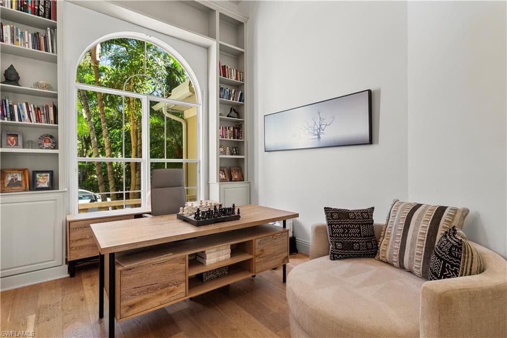 4747 7th Ave SW, Naples, FL 34119-8