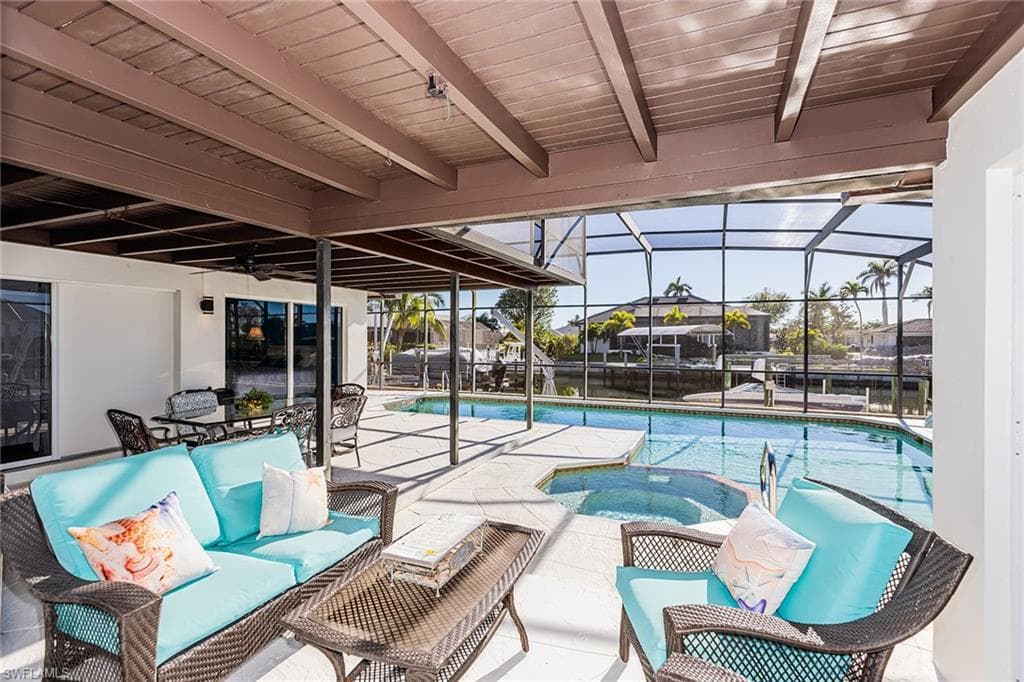 828 Barfield Dr, Marco Island, FL 34145-16