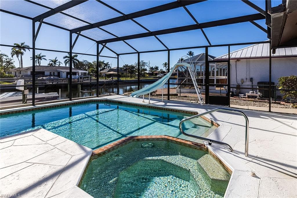828 Barfield Dr, Marco Island, FL 34145-18