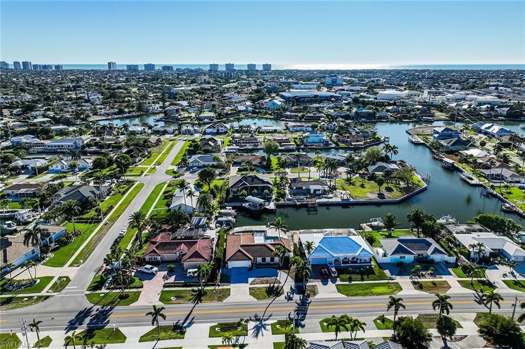 828 Barfield Dr, Marco Island, FL 34145-23