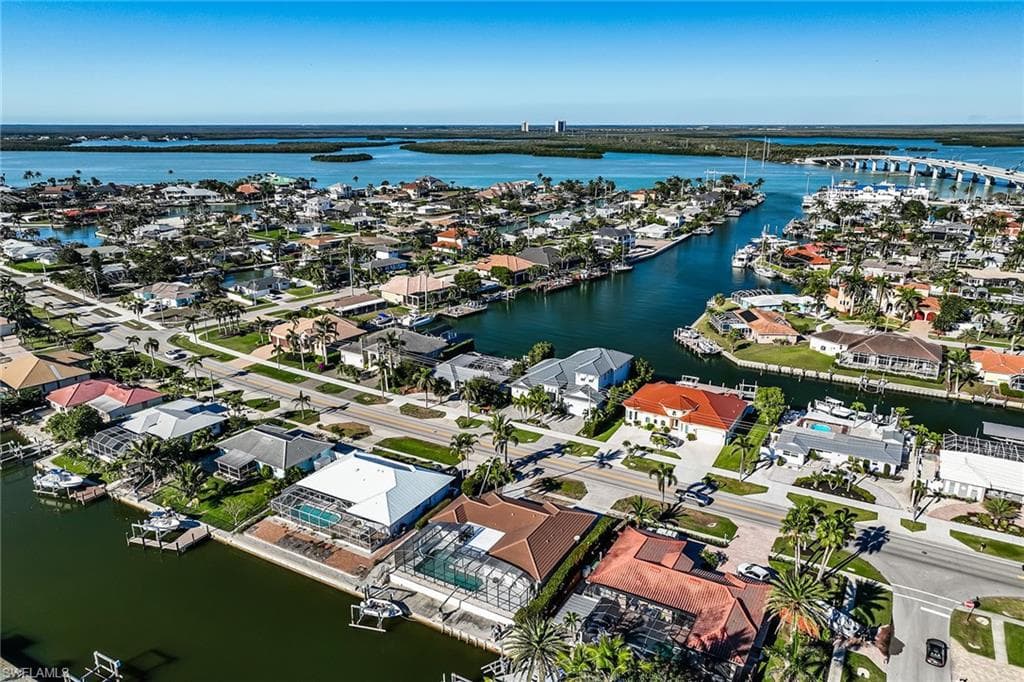 828 Barfield Dr, Marco Island, FL 34145-27