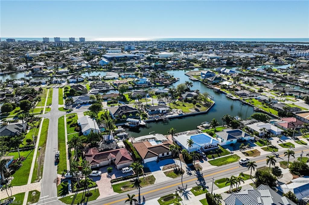 828 Barfield Dr, Marco Island, FL 34145-30