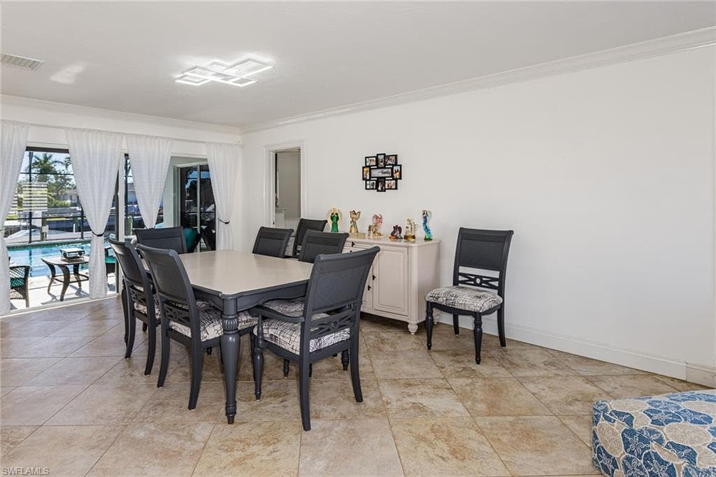 828 Barfield Dr, Marco Island, FL 34145-6